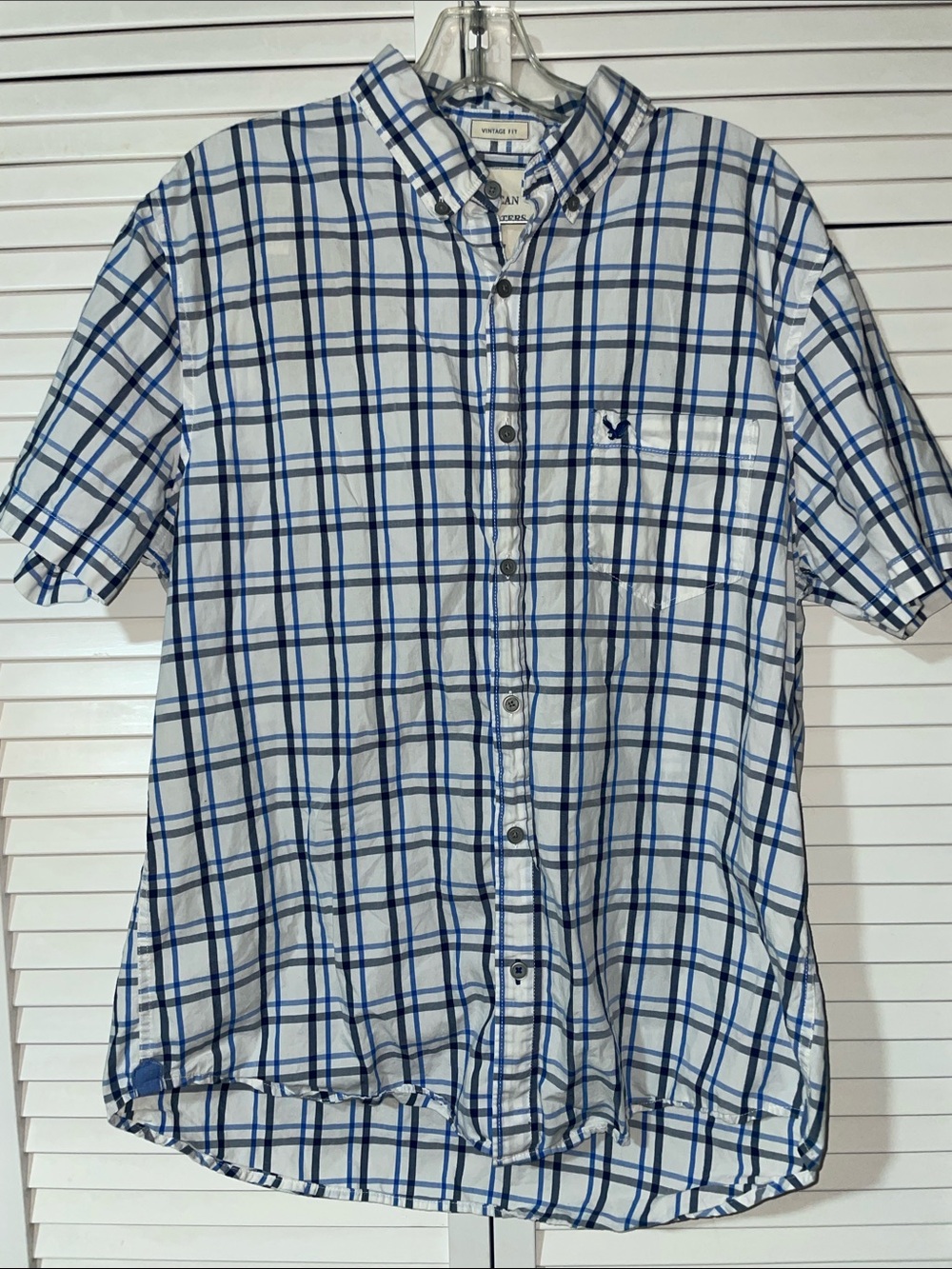 American Eagle White and Blue Plaid Short-Sleeve Button-Down Shirt
